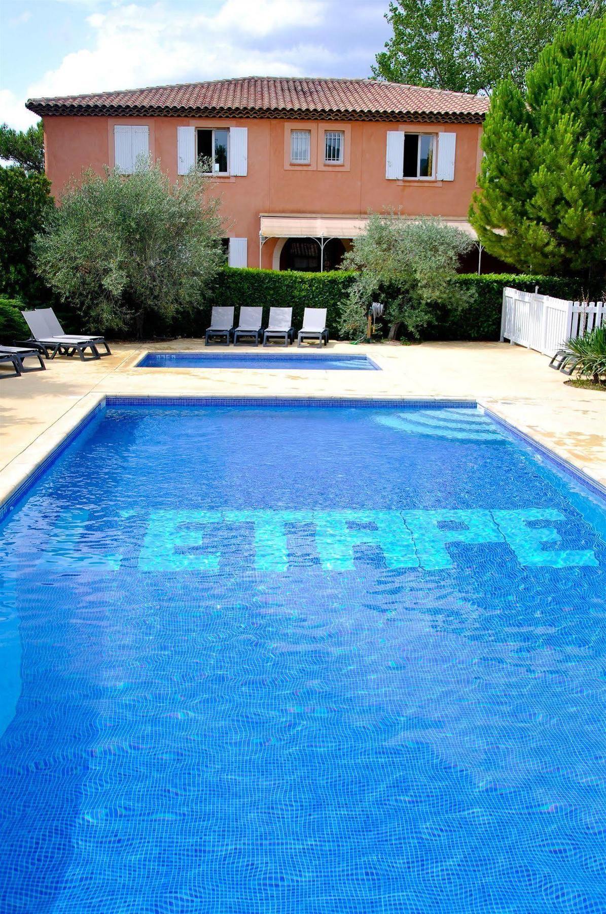 Logis Hotel & Restaurant L'Etape Bouc Bel Air - Gardanne Exterior photo
